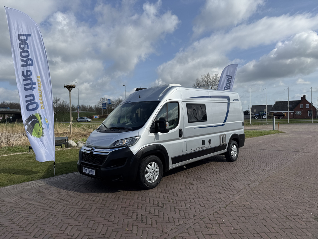 P&ouml;ssl Summit 600 Kastenwagen, 2.3 160 PS, mit Steuerkette, Querbett, Motorklimaanlage, Drehsitze, Bj. 2018 Camper centrum on the road Marum Foto: 2