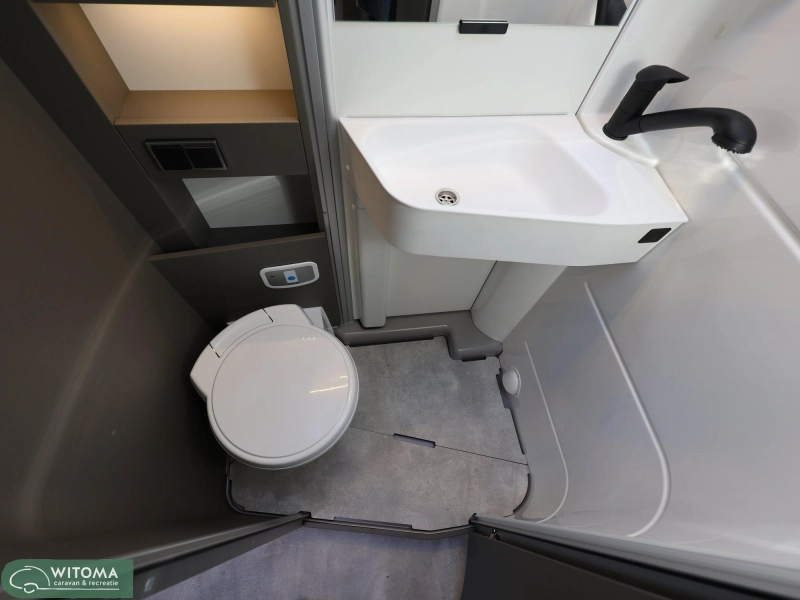 Hymer GT-S 600 NATUURLIJK BIJ WITOMA  foto: 14