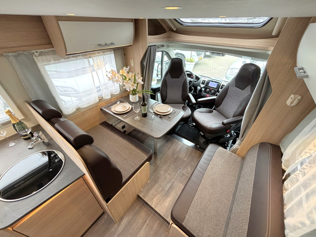Sunlight T 67 AUTOMAAT ENKELE BEDDEN + HEFBED LEVELSYSTEEM foto: 3