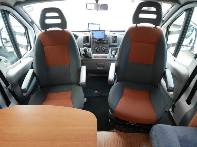 Knaus 650 MF SportTI, Fransbed, Garaje, Memo Portabicicletas foto: 5