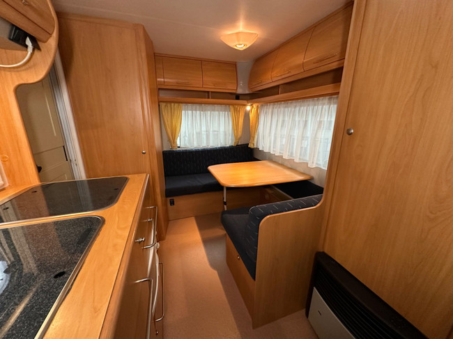 Chateau Cantara 403 C Comfort Traveller Foto: 18