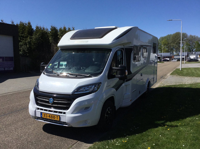 Knaus R22 700 MEG PLATINUM AUTOMAAT, LEVEL, 25.000KM foto: 1