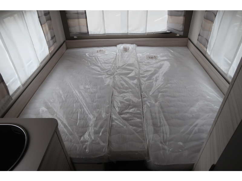 Dethleffs C'Joy 460 LE SINGLE BEDS, LIGHTWEIGHT photo: 17
