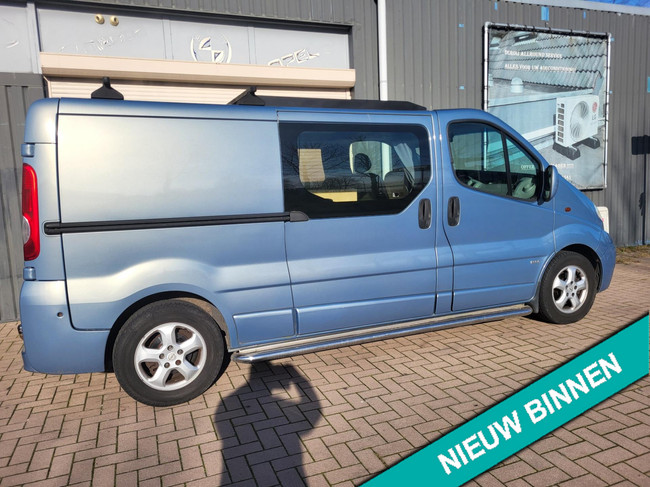 Opel VIVARO-2 2.5CDTI Campervan AUTOMATIC photo: 7