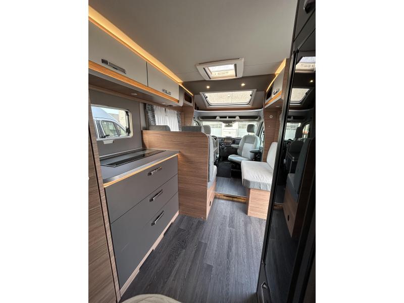 Weinsberg CaraLoft 650 MF Ex-verhuur  foto: 18