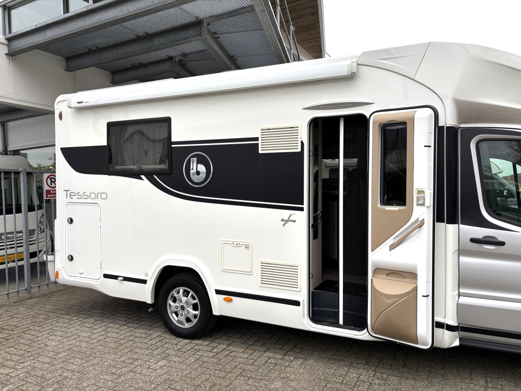 Benimar Tessoro 495 Northautokapp AUTOMAAT QUEENSBED+HEFBED foto: 6