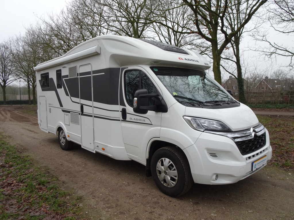 ADRIA MATRIX Axess 670 SL