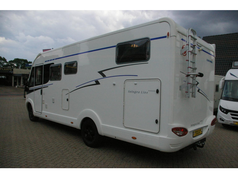 Eura Mobil Integra Line 720 EB Enkele bedden, XXL Garage  foto: 4