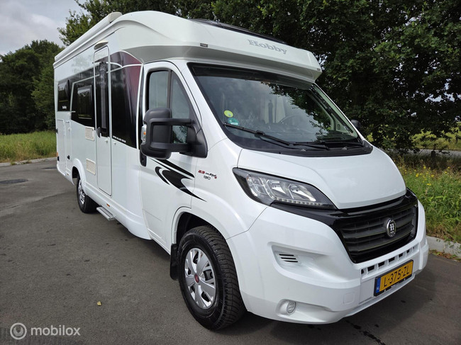 Hobby V65 GE 50 Years 2018 ☆Enkele bedden-51dkm-Euro-6 ☆ hoofdfoto: 1