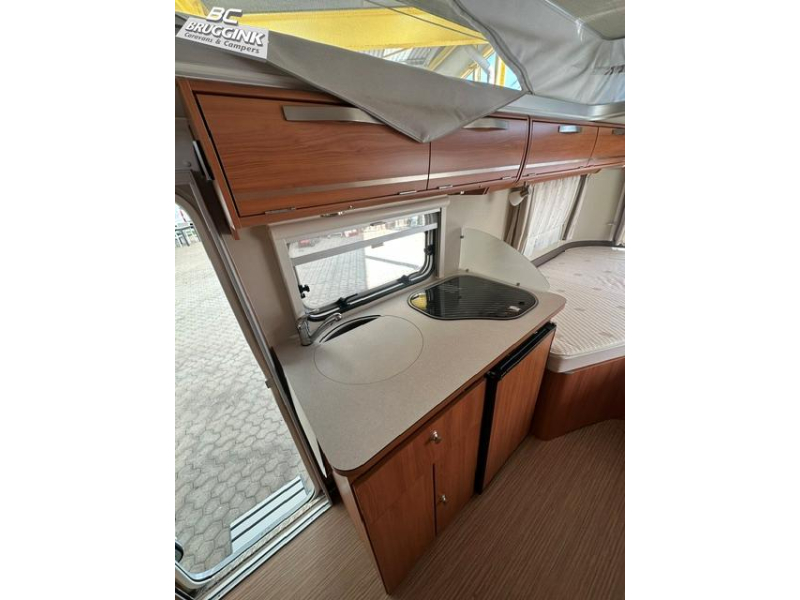 Eriba Touring Troll 542 GT CAMAS INDIVIDUALES foto: 4