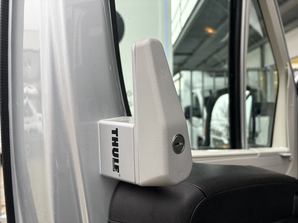 Adria Twin Supreme 600 SPB 9-TRAPS AUTOMAAT DWARSBED EURO6 foto: 17