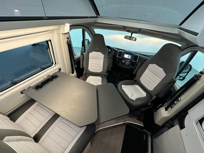 Adria Twin Supreme 640 SGX foto: 5
