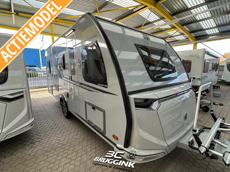 Knaus Sudwind 60 Years 500 QDK STAPELBED MET MAGNETRON