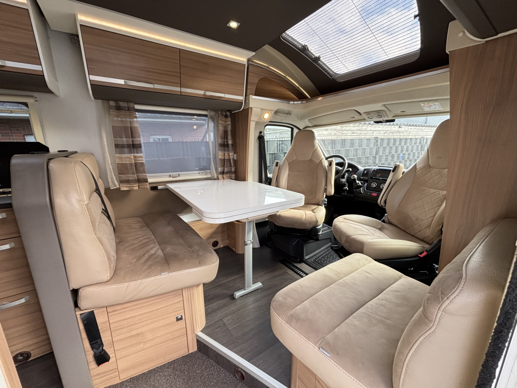 ADRIA MATRIX M 670SL foto: 4