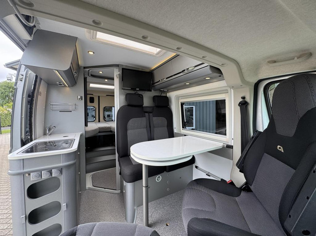 Adria Twin 640 SLX Enkele bedden 6.40m foto: 12