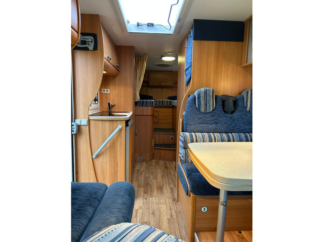 Chausson WELCOME 95 Fiat Ducato 2.3 130 CV Autocaravana semi-integral! foto: 8
