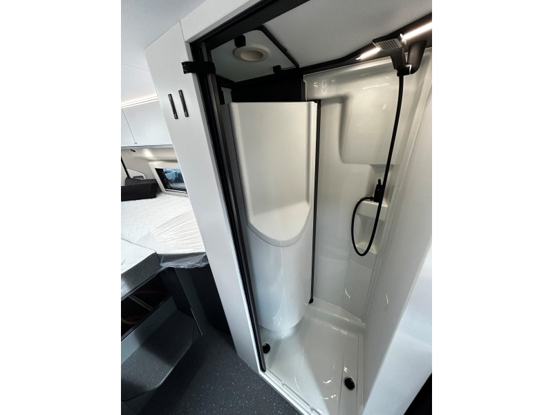 Adria Twin Supreme 640 SLB Bekleding Leer  foto: 13