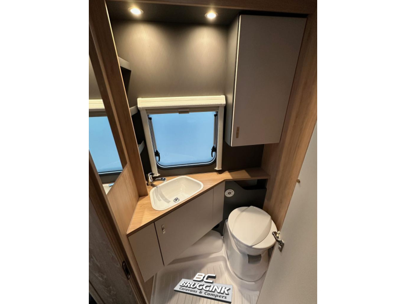 Knaus Sport 420 QD Querbetten 210 CM LANG! Foto: 5