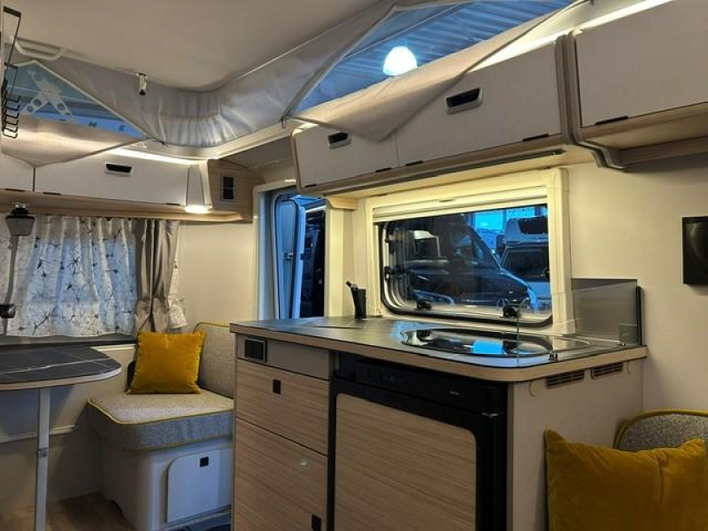 Eriba Touring Urban 540 Mover & luifel  foto: 5