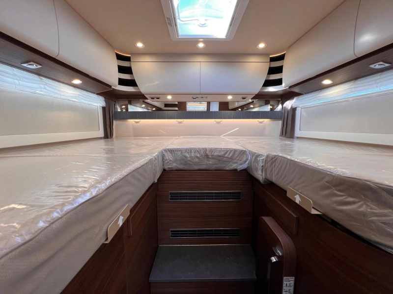 Carthago Chic C-Line I 4.9 LE MERCEDES/BOVENKASTJES foto: 9