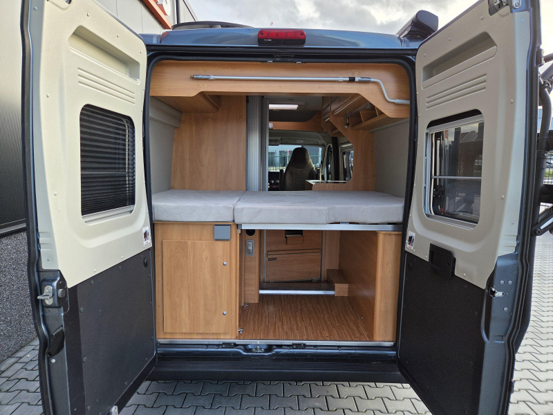 Pössl Roadcamp R 540 Lithium 200A Zonnepaneel  foto: 12