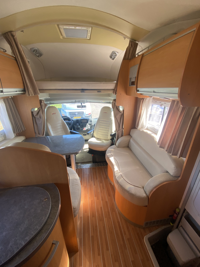 CI Mizar Garage Living 3.0 MultiJet 180 PK, Alkoof, Dwars-bed achter, Garage, Motor-airco, Zeer compleet, 1e eigenaar, Bj, 12 – 2007. Camper centrum on the road Marum  foto: 7