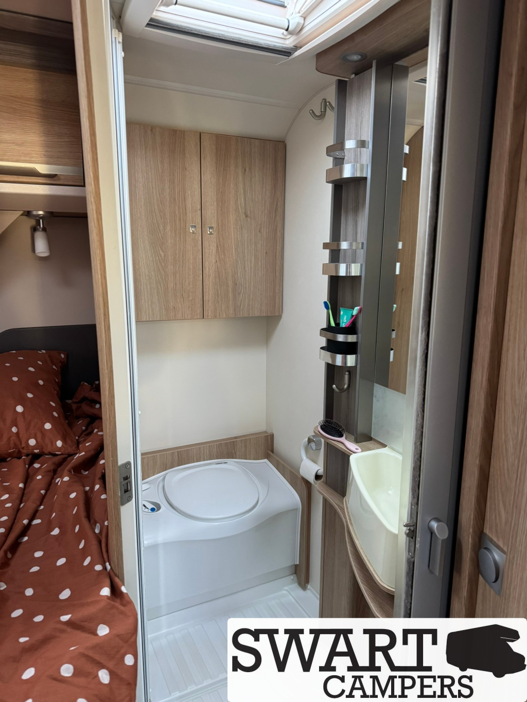 Knaus Sky TI 650 MF, Fransbed veel-opties foto: 18