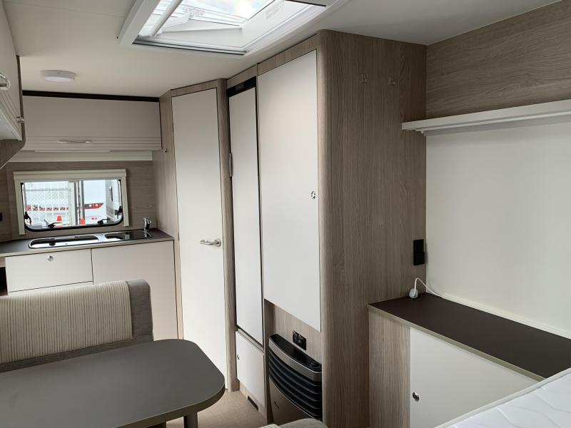 Bürstner Premio Life 425 TS - Mover - Thule luifel -  foto: 7