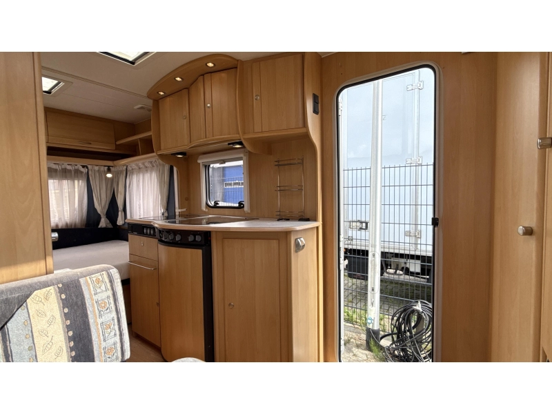 Dethleffs Camper 440 DB Zugsitz Festbett Toilette Foto: 7