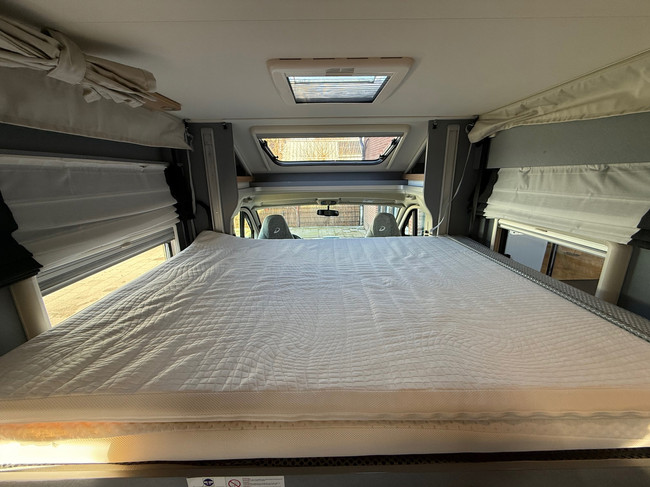 Dethleffs Just T6762 Automaat 9G Hefbed! Ruimtewonder! foto: 23
