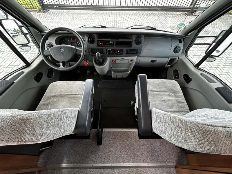 Knaus Sport TR Alkovenmobil/Querbett/2008/Klima  Foto: 20
