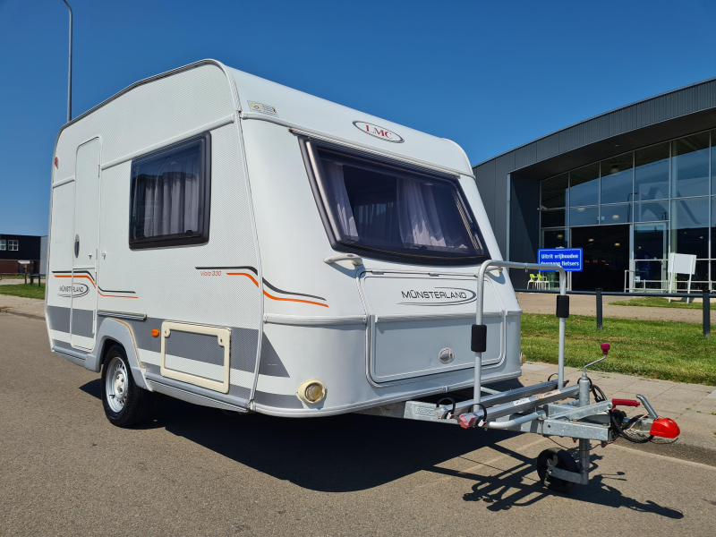 LMC Viola 330 Incl. Voortent! 2009/2011  foto: 6
