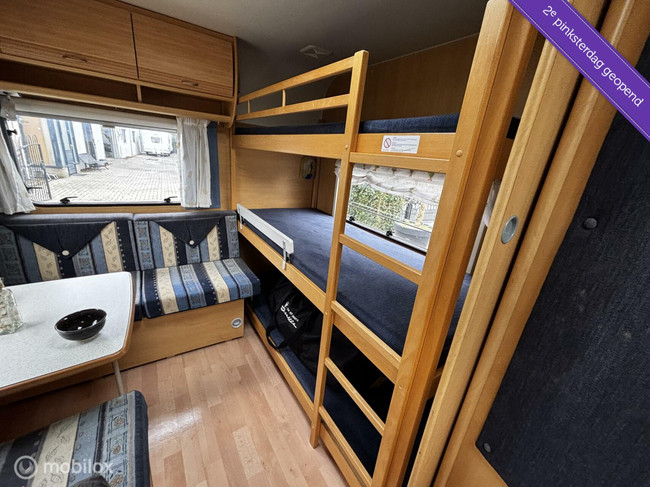 Dethleffs 500 Camper rondzit treinzit 3x stapelbed voortent foto: 11