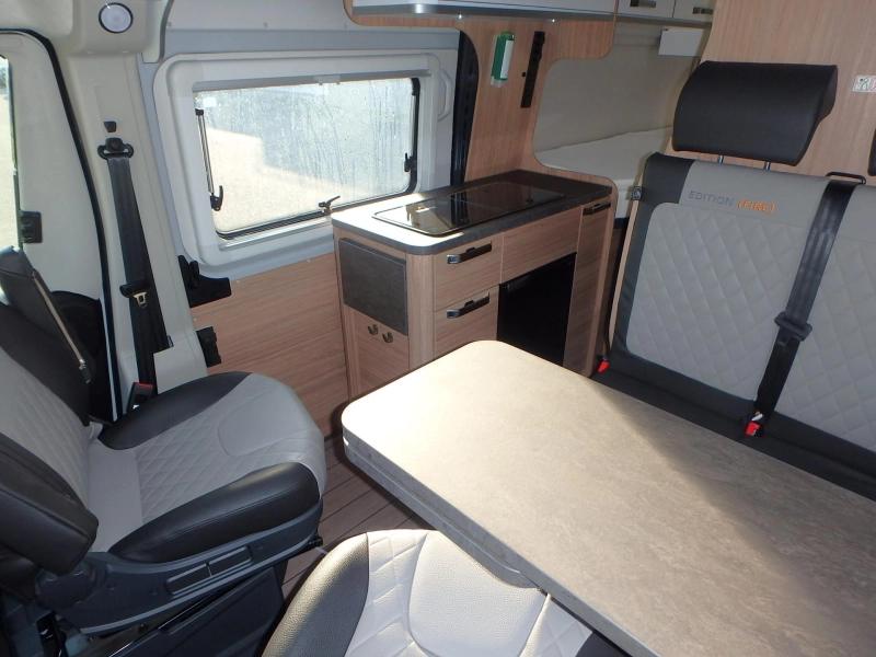 Weinsberg CaraBus 600 ME FIRE EDITION foto: 9