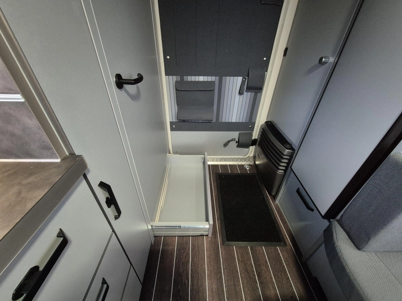 Knaus Sport and Fun 480 QL mover, air conditioning, air tent photo: 22