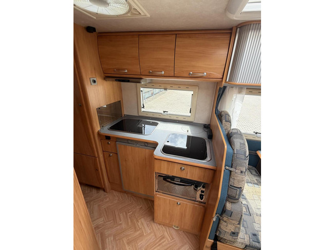 Adria Stargo 670SP MB 316Cdi Maxxfan Luifel Oven 1Ste Eigenaar foto: 15