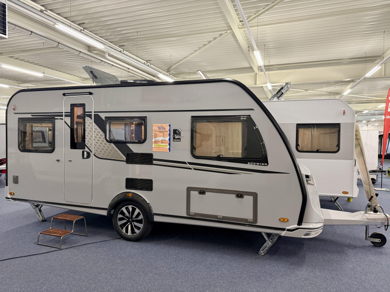 Knaus Sudwind Black Selection 460 EU &iexcl;Oferta de aire acondicionado de verano! foto: 0