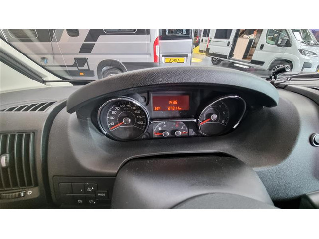 Adria Twin Supreme 640 SLB foto: 17