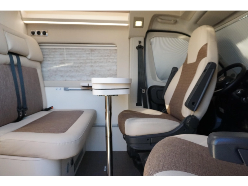 Eura Mobil Van 635 EB Busbiker  foto: 12