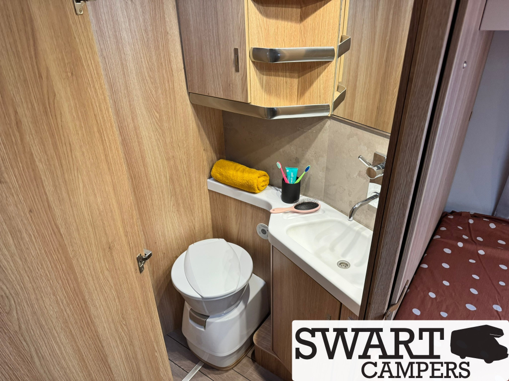 Knaus Sky TI 700 MEG, Enkele bedden 150 pk foto: 18