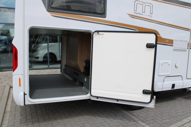 Robuuste AUTOMAAT 180 pk Malibu I 490 LE by Carthago hef-en enkele lengte bedden (124  foto: 17