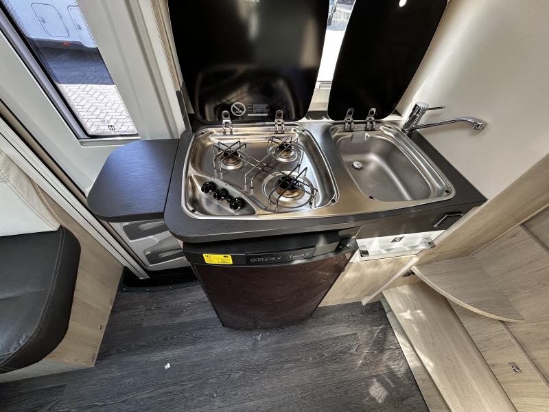 Challenger Genesis 194 Dwarsbed/alkoof/6-m/2020  foto: 16