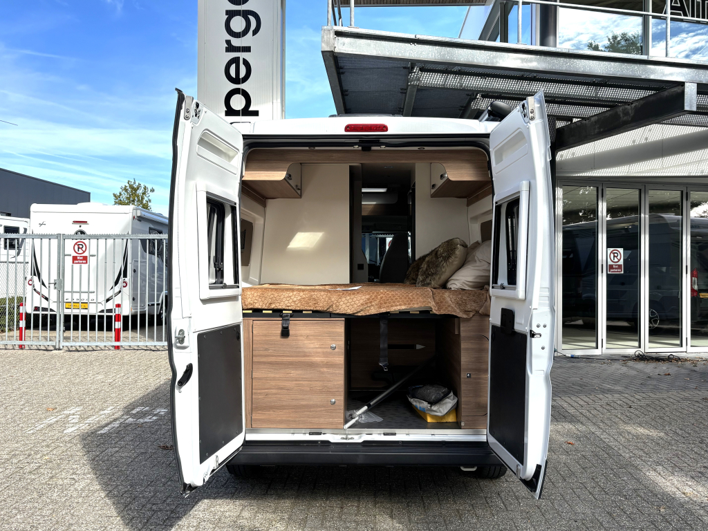 Pilote V 600 DWARSBED EURO 6 ZONNEPANEEL 5.99M  foto: 22