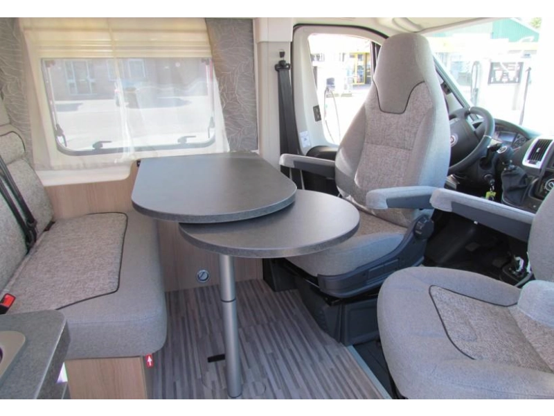Malibu Van Comfort 640 LE Single beds, photo: 1