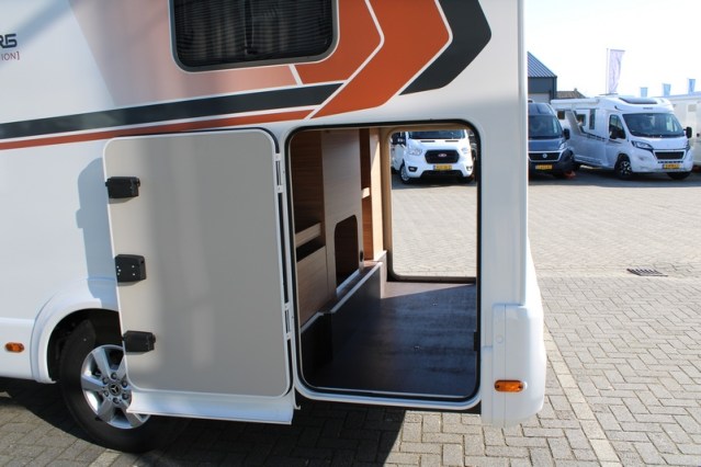 DEMO Weinsberg CaraCompact MB 640 Mercedes 170 pk AUTOMAAT compact < 7 mtr ( 108  foto: 7