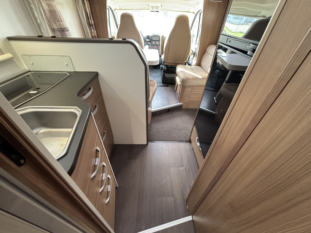 ADRIA MATRIX M 670SL foto: 3