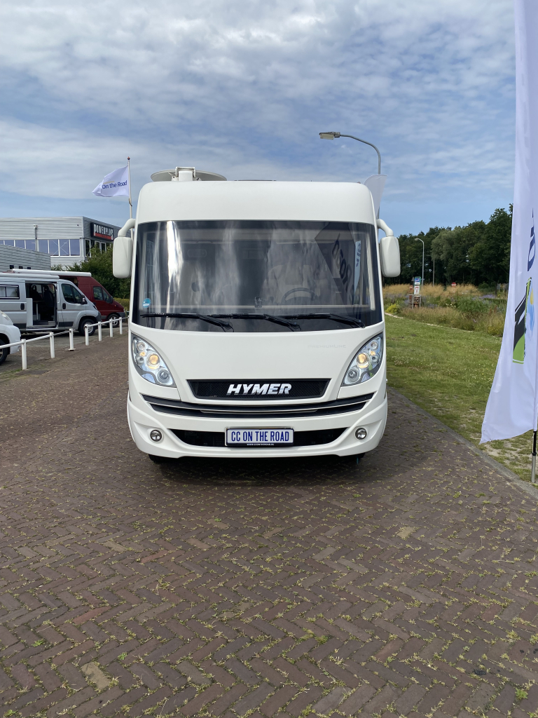 Hymer B 678 PL AUTOM&Aacute;TICO di&eacute;sel de 3 litros con 177 CV, camas longitudinales y cama abatible A&ntilde;o 2016. Centrum On the Road en Noorderringweg 4 en Marum. foto: 28