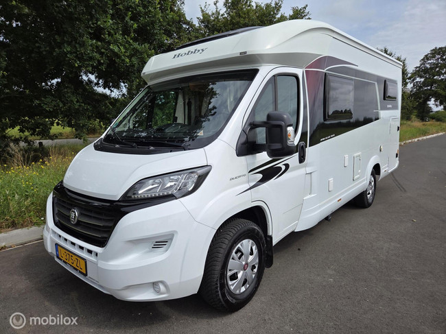 Hobby V65 GE 50 Years 2018 ☆Enkele bedden-51dkm-Euro-6 ☆ foto: 4