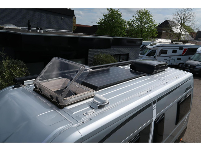 P&ouml;ssl Roadcruiser 640|Lits jumeaux|LEVEL|Lithium|Climatisation de toit|Busbiker|Solaire|COMPLET ET SOIGN&Eacute;! photo: 3