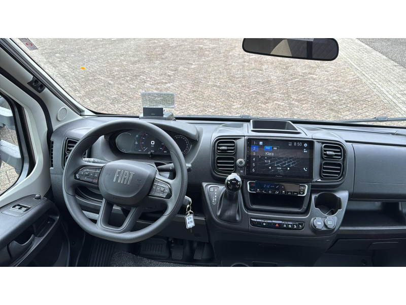 Weinsberg CaraSuite 700 ME EH478 ensuite badkamer  foto: 21